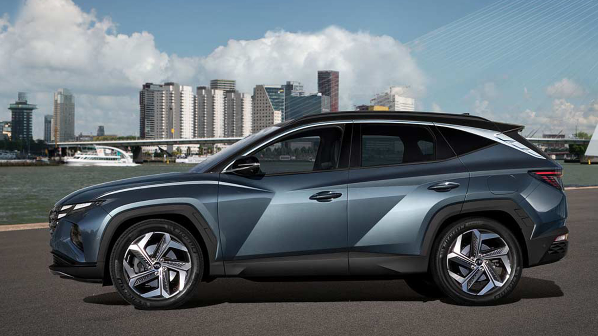 Hyundai Tucson четвертого поколения уже доступен для заказа в двух новых комплектациях 