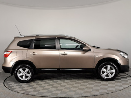 Nissan Qashqai+2