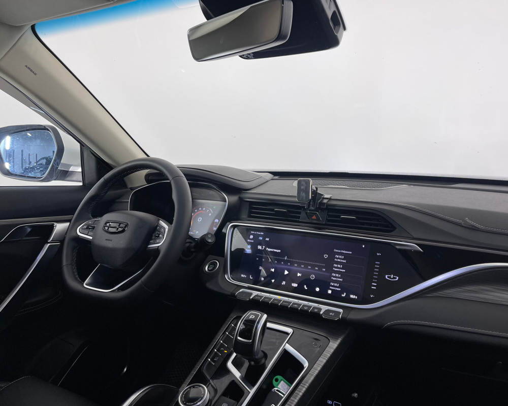 Geely Atlas Pro