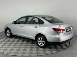 Nissan Almera