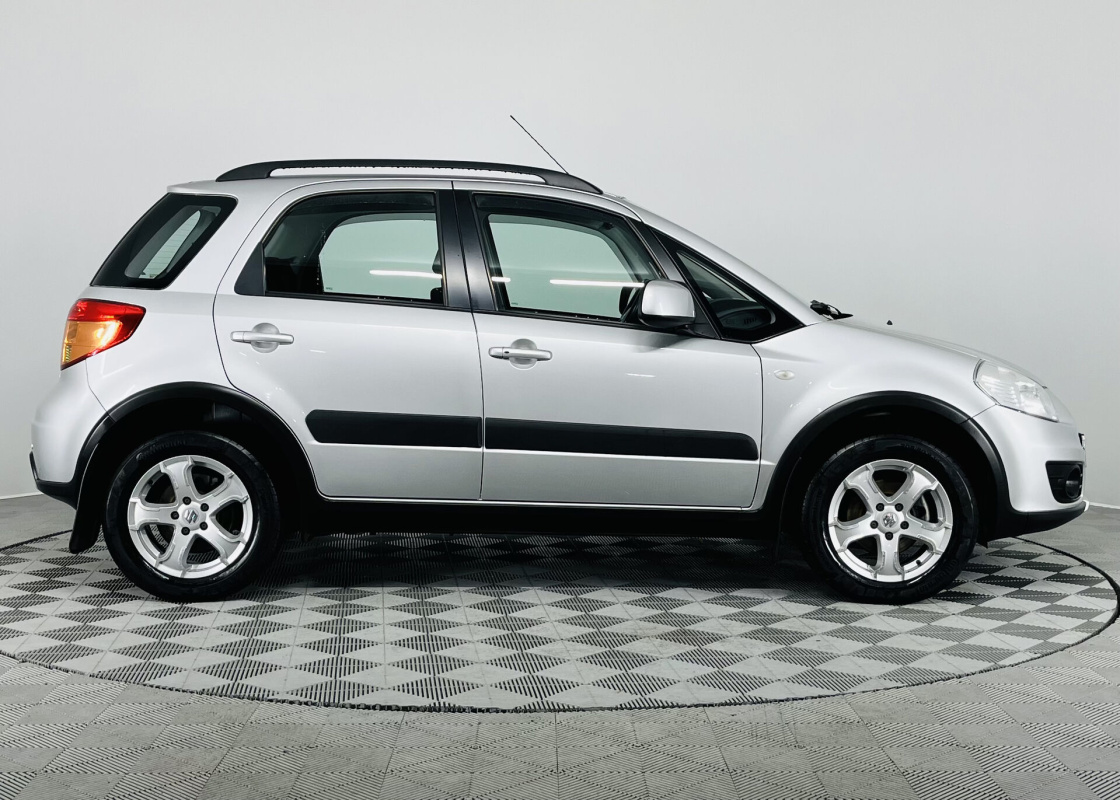 Suzuki SX4