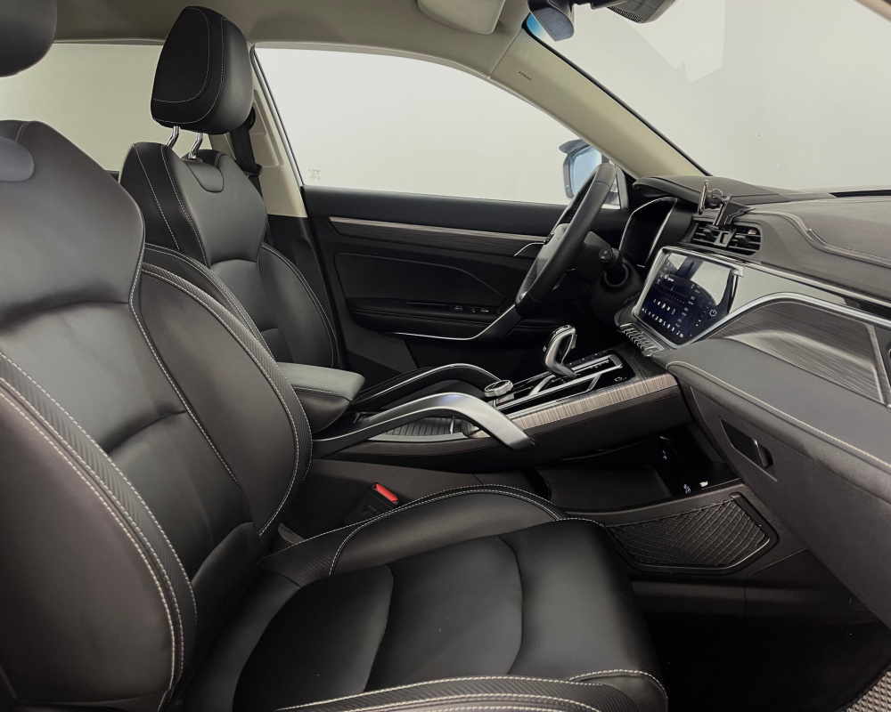 Geely Atlas Pro