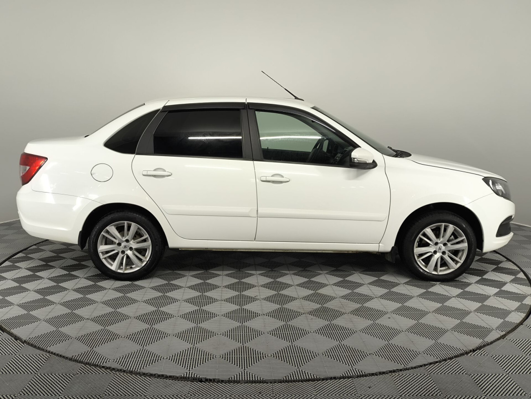 Lada (ВАЗ) Granta