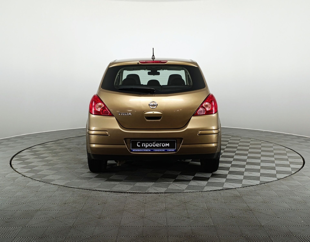 Nissan Tiida