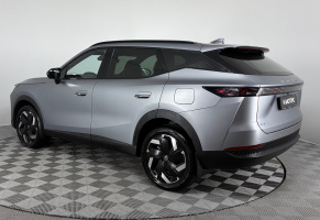 Omoda C7