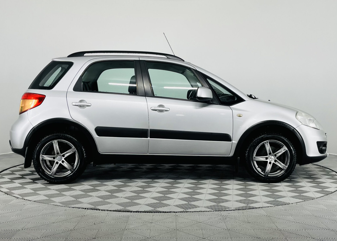 Suzuki SX4