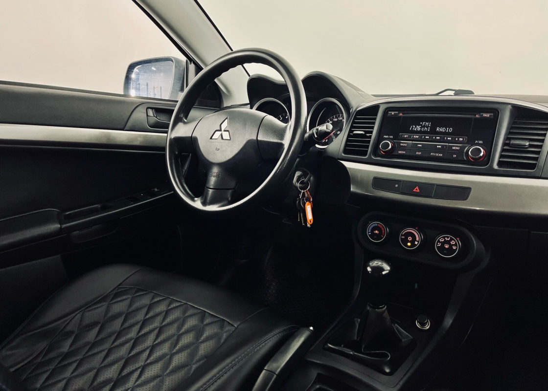 Mitsubishi Lancer