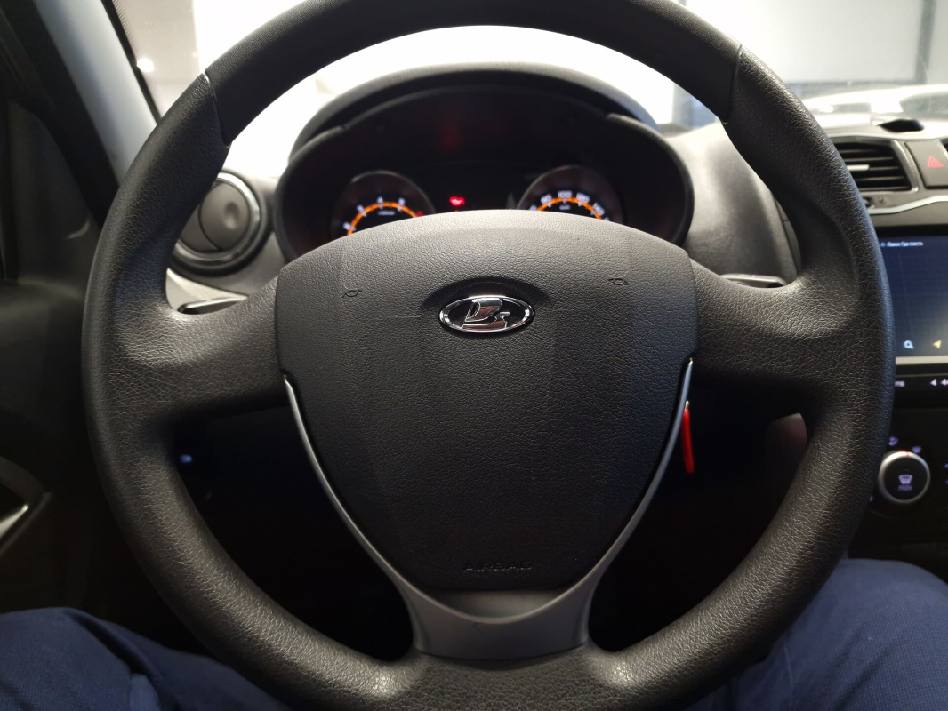 Lada (ВАЗ) Granta