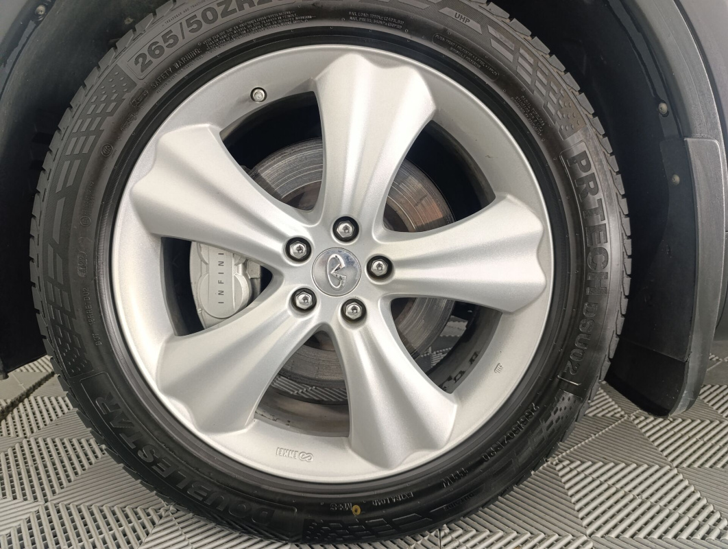 Infiniti FX