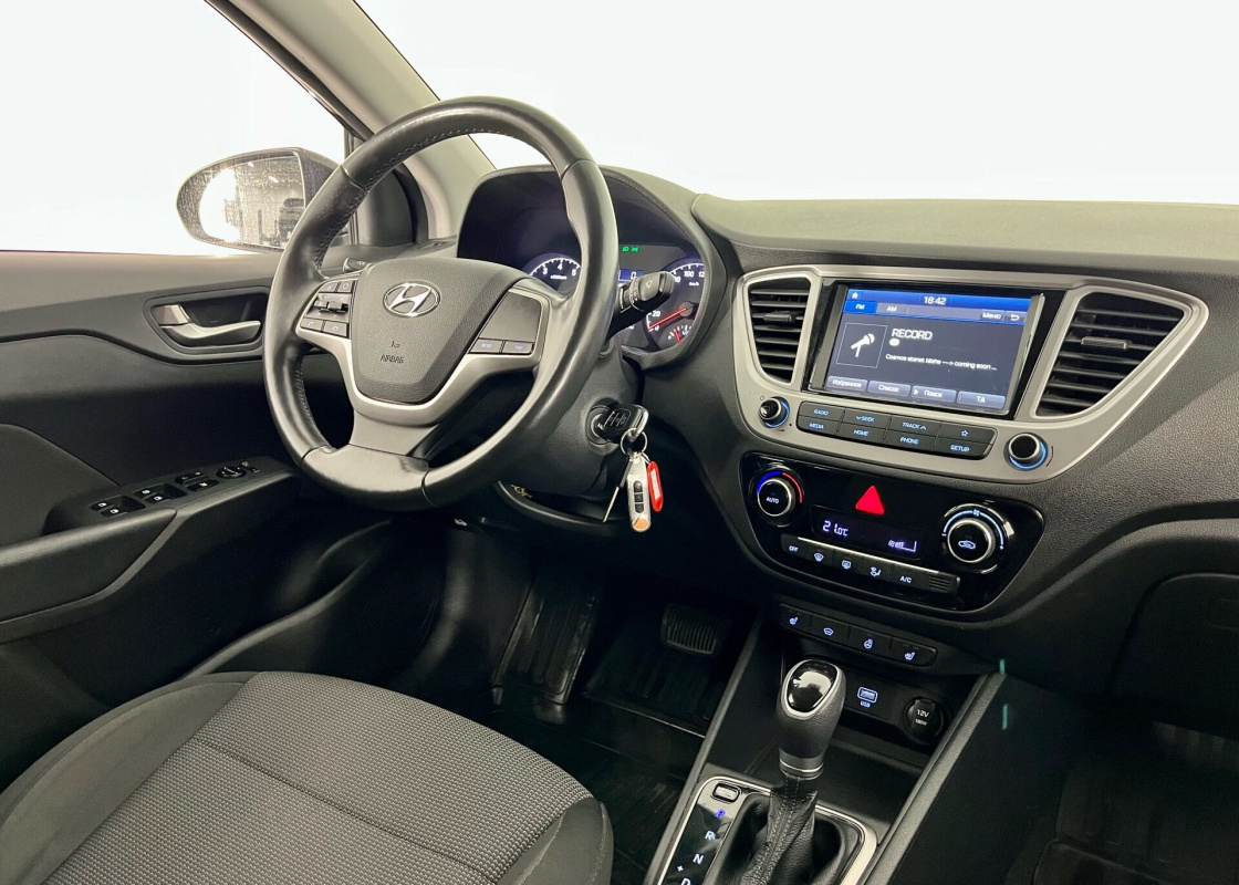 Hyundai Solaris