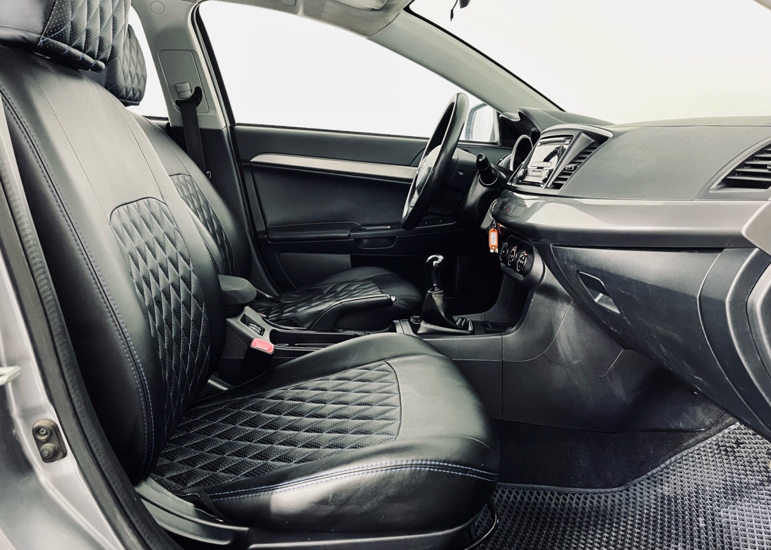 Mitsubishi Lancer