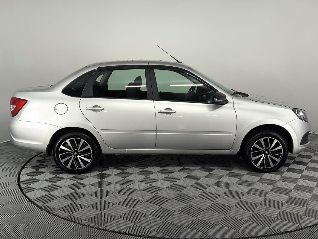 Lada (ВАЗ) Granta