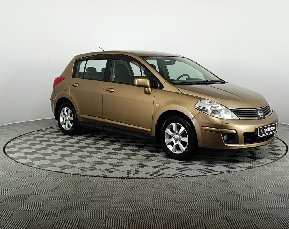 Nissan Tiida