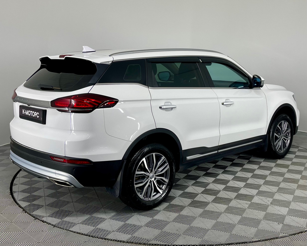 Geely Atlas Pro