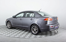 Mitsubishi Lancer