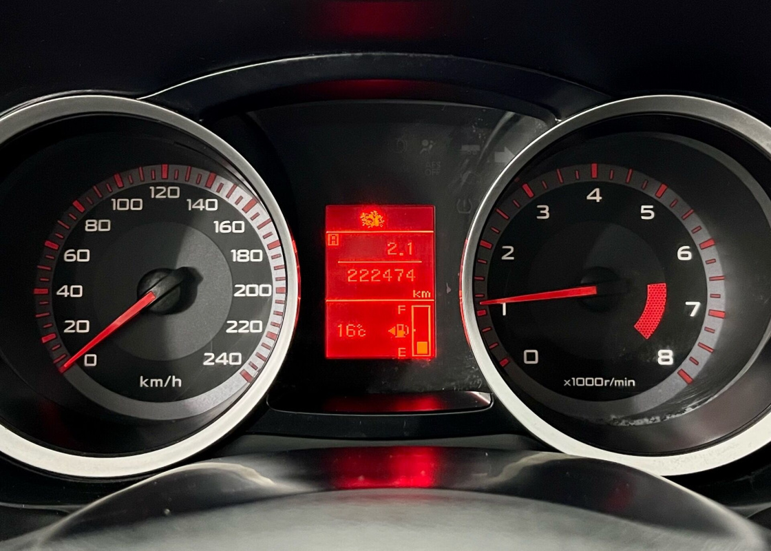Mitsubishi Lancer