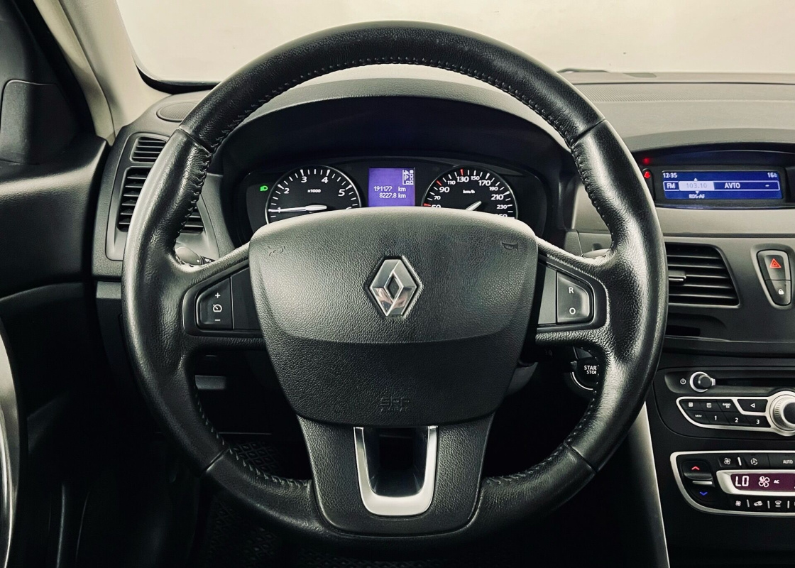 Renault Latitude
