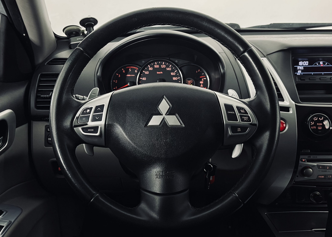 Mitsubishi Pajero Sport