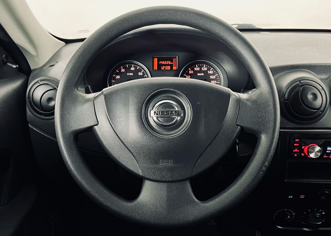Nissan Almera
