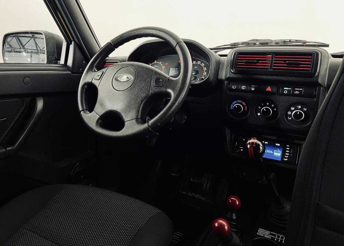 Lada (ВАЗ) Niva Legend