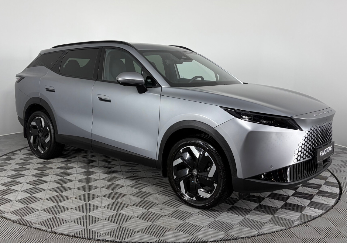 Omoda C7