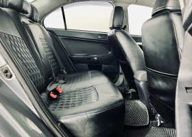 Mitsubishi Lancer
