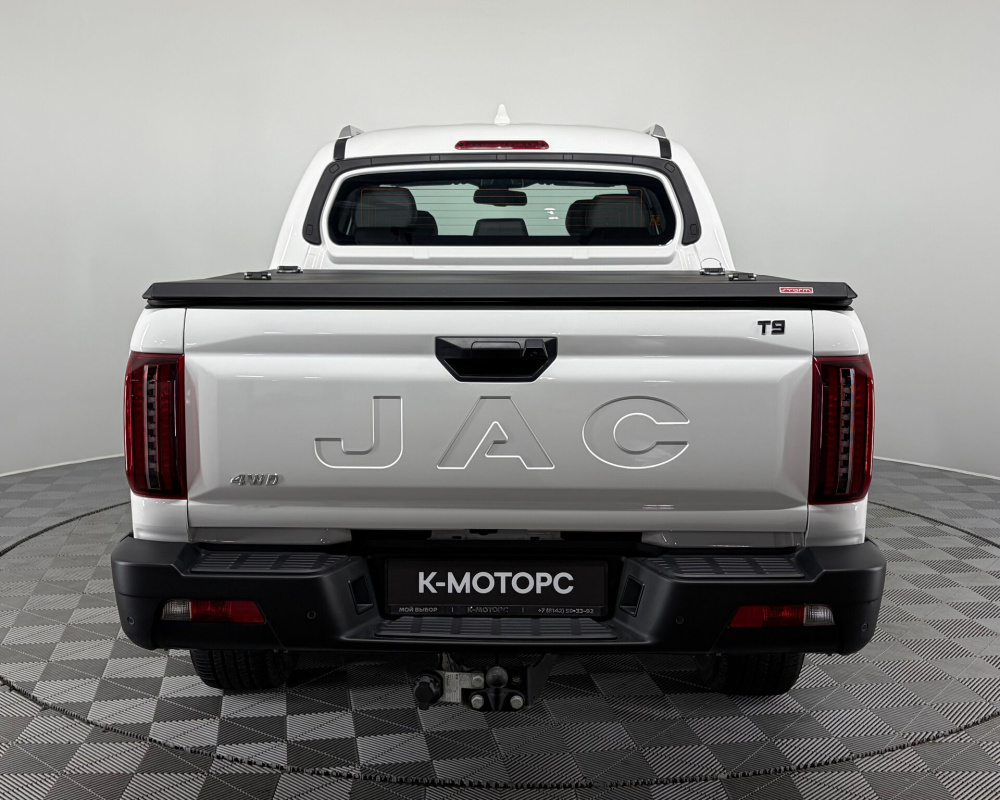 JAC T9