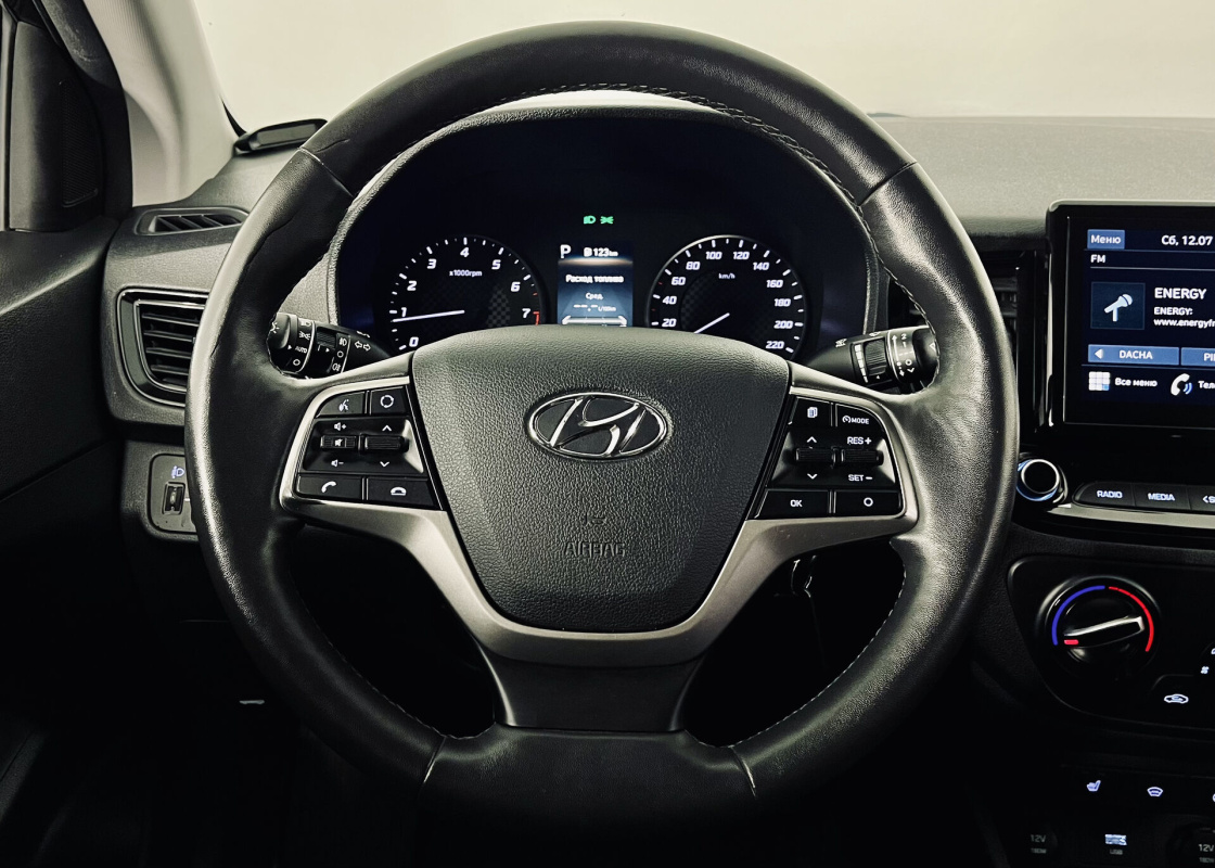 Hyundai Solaris