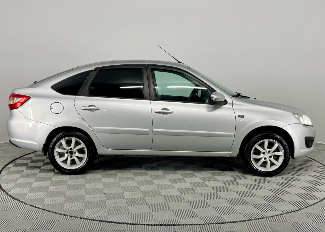 Lada (ВАЗ) Granta