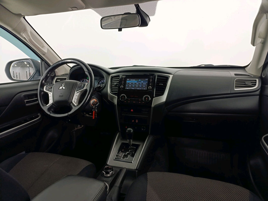 Mitsubishi L200