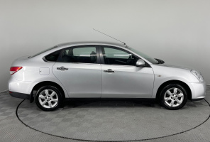 Nissan Almera