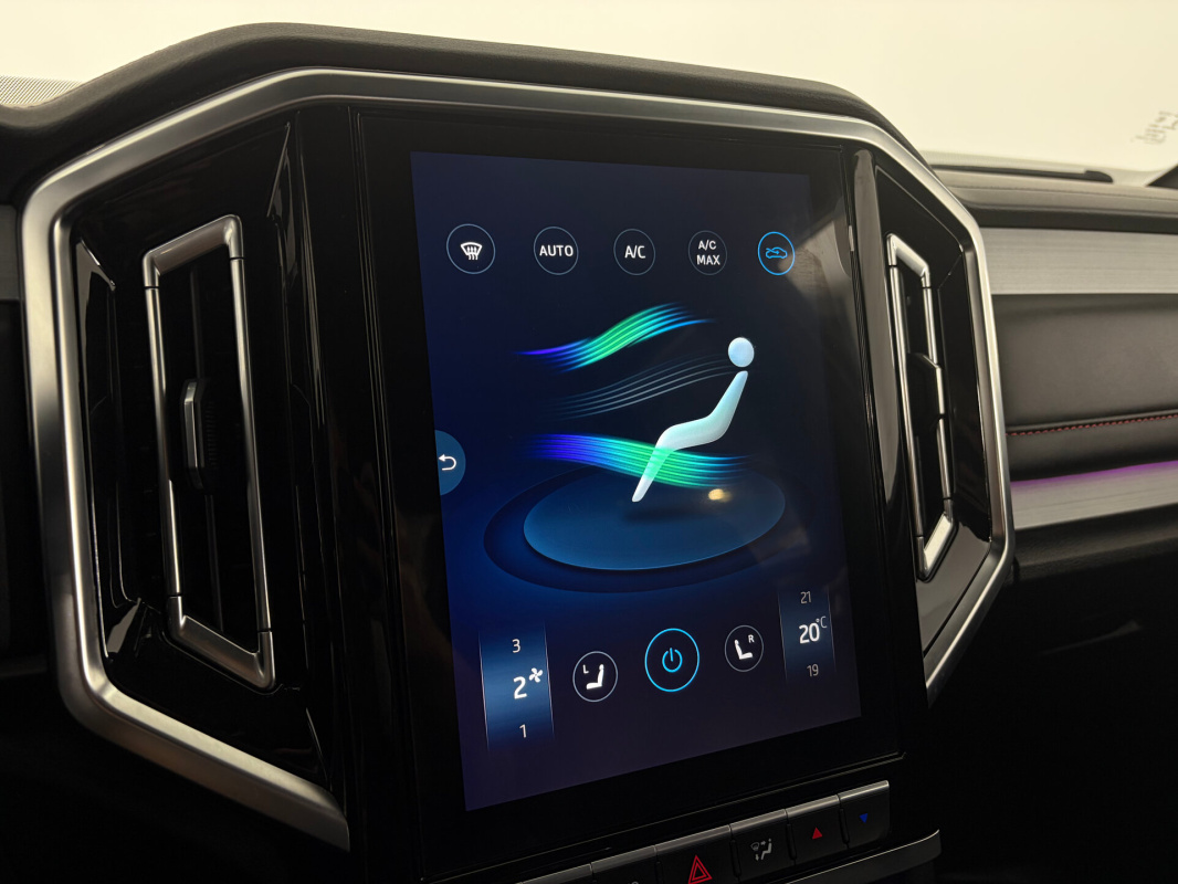 JAC T9