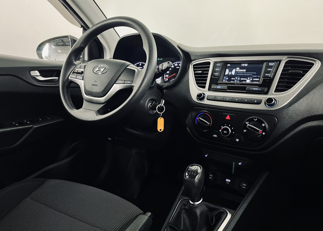 Hyundai Solaris