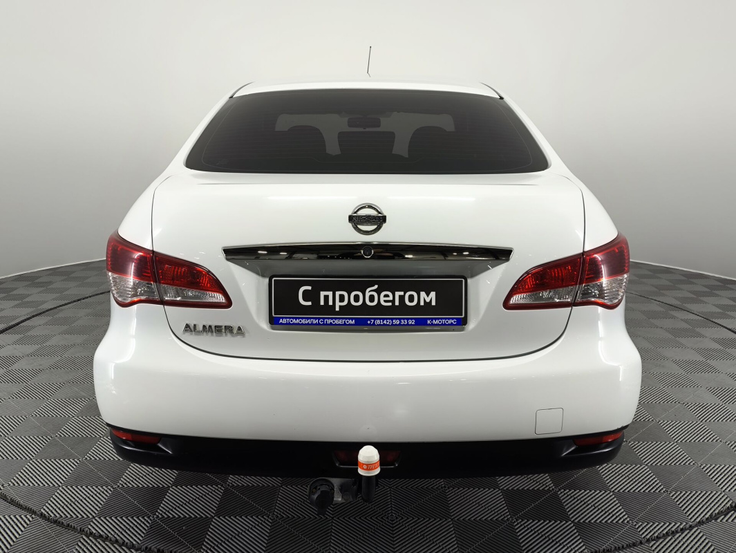 Nissan Almera