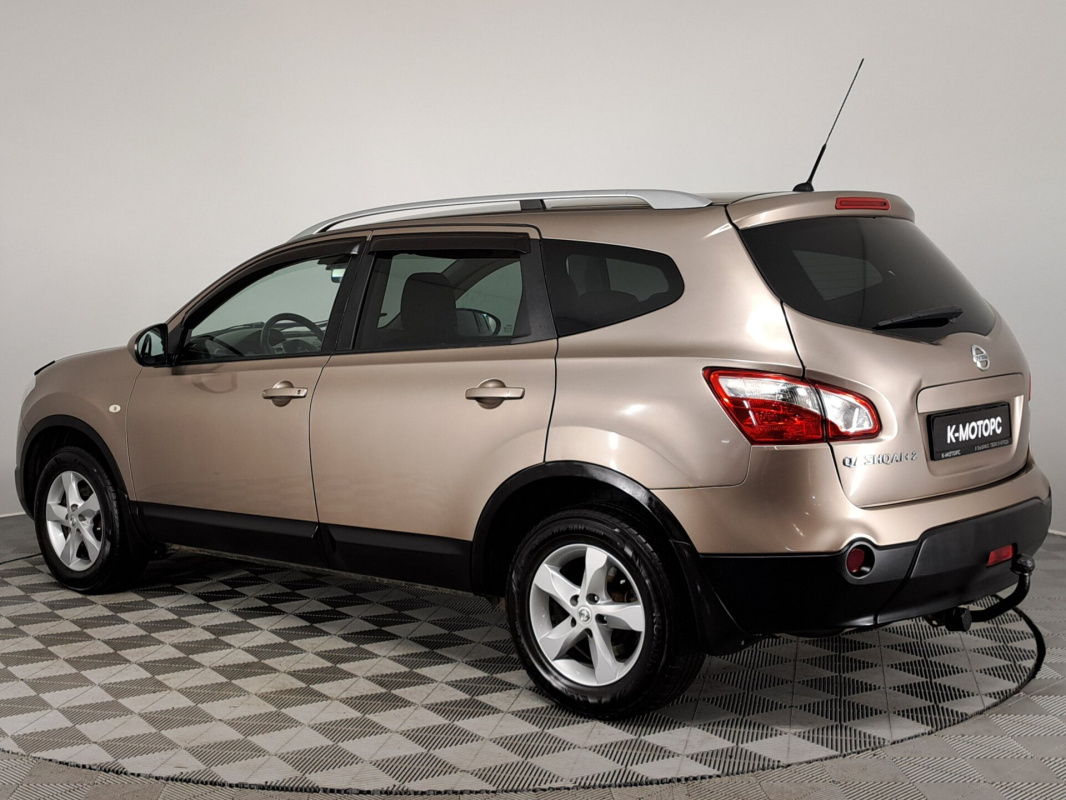 Nissan Qashqai+2