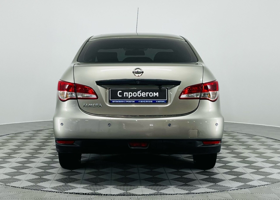 Nissan Almera