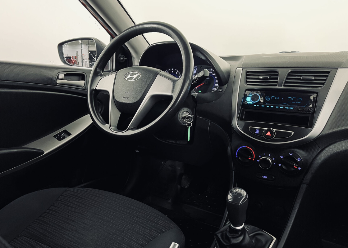 Hyundai Solaris
