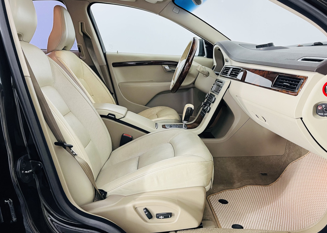 Volvo S80
