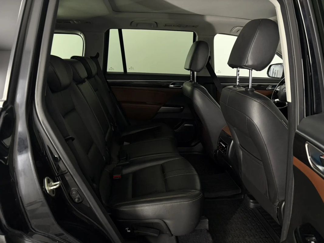 GAC GS8