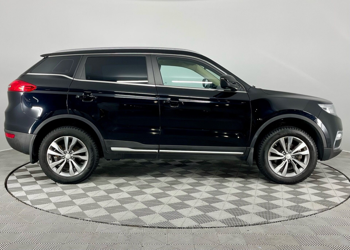 Geely Atlas