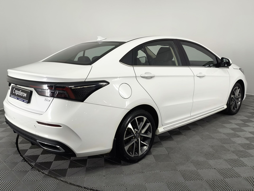 Omoda S5