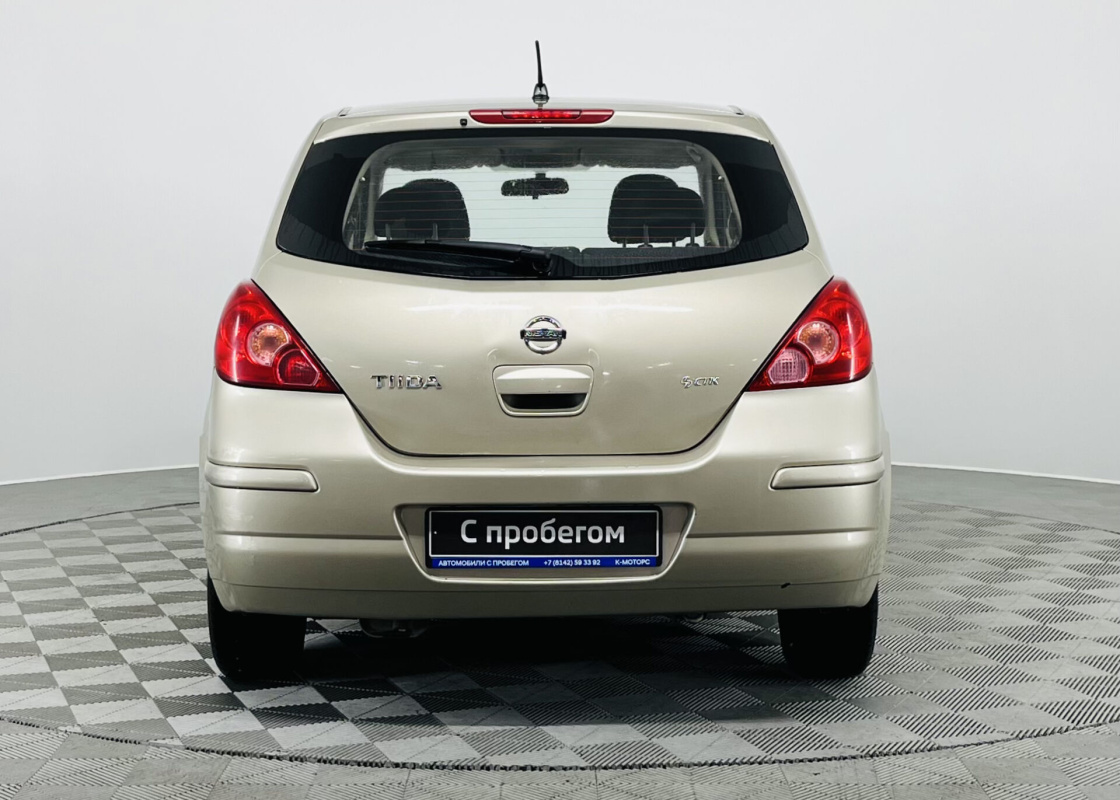 Nissan Tiida
