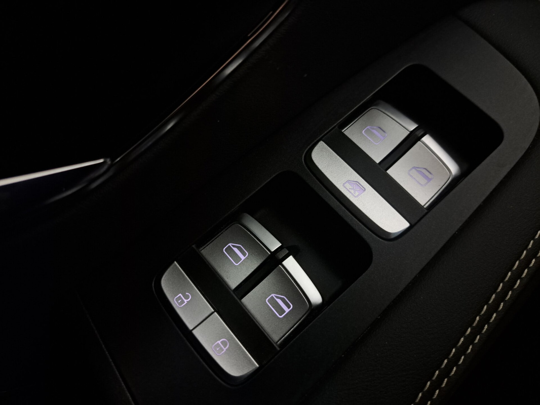 JETOUR X90+