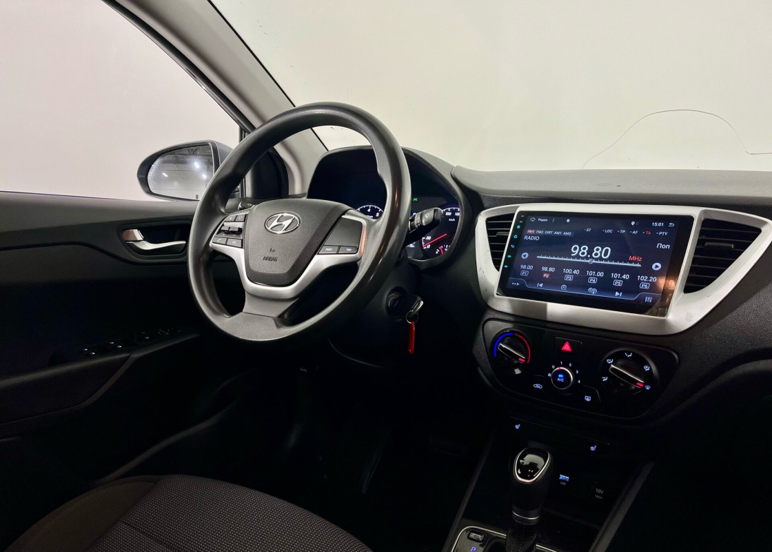 Hyundai Solaris