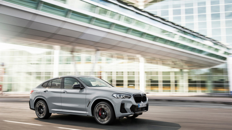 BMW X4, вид сбоку