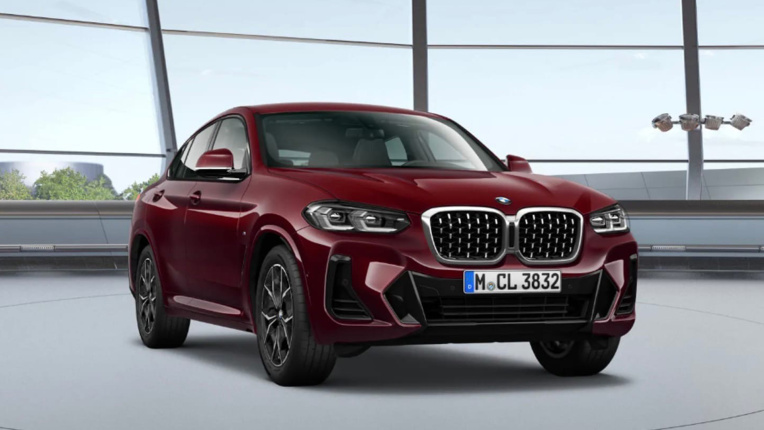 BMW X4 вид спереди